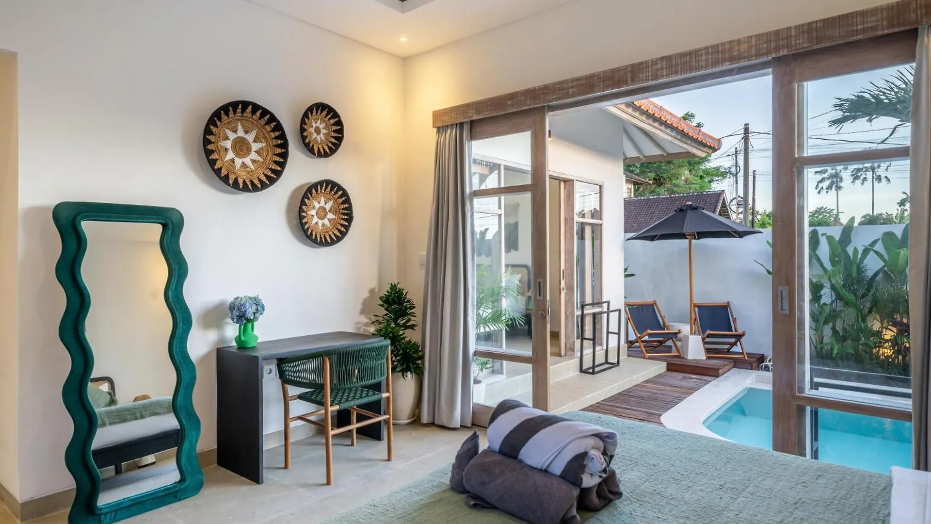 Ultimate Bali Retreat - Modern 2-Bedroom Villa With Large Pool In Canggu! Indonesia